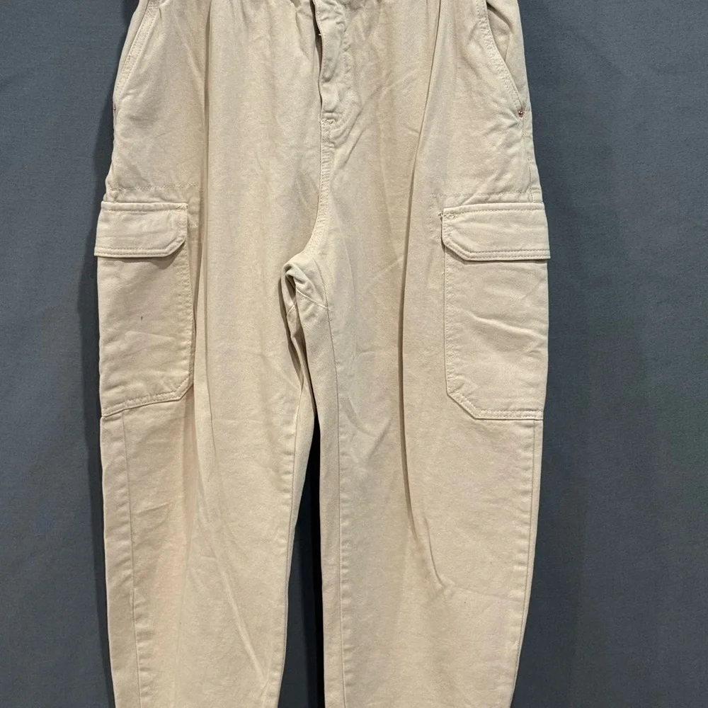 Zara womens Cream Cargo Pants size‎ 8